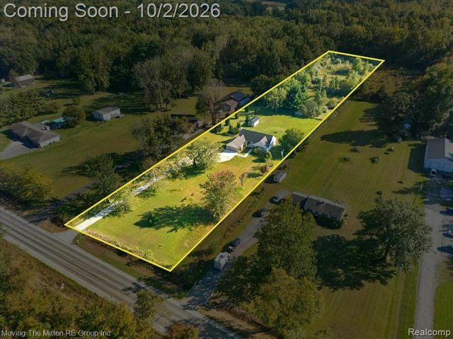 8543 Oakville Waltz Road, Belleville, MI 48111