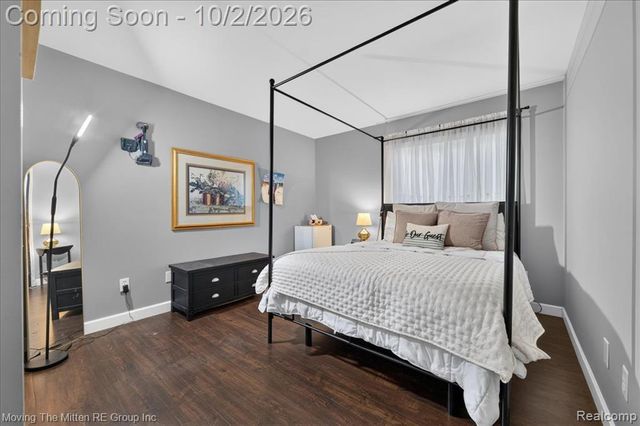 8543 Oakville Waltz Road, Belleville, MI 48111