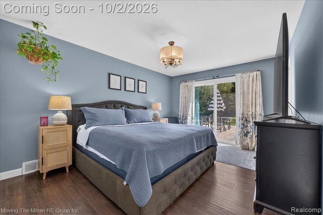 8543 Oakville Waltz Road, Belleville, MI 48111