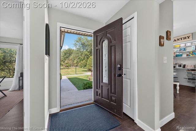 8543 Oakville Waltz Road, Belleville, MI 48111