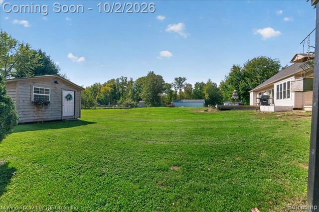 8543 Oakville Waltz Road, Belleville, MI 48111