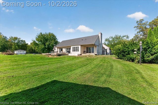 8543 Oakville Waltz Road, Belleville, MI 48111