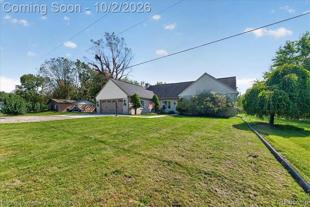 8543 Oakville Waltz Road, Belleville, MI 48111