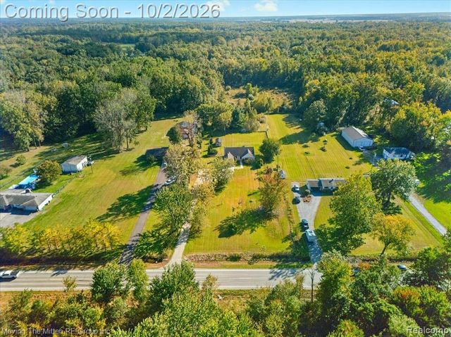 8543 Oakville Waltz Road, Belleville, MI 48111