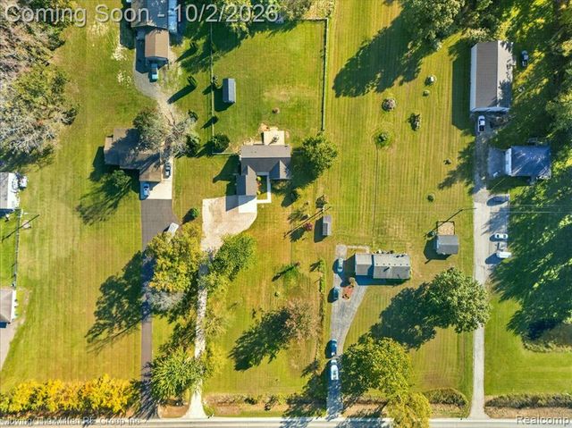 8543 Oakville Waltz Road, Belleville, MI 48111