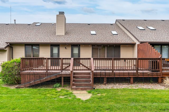 3321 E Ridge Place 0, Bettendorf, IA 52722