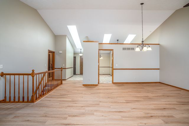 3321 E Ridge Place 0, Bettendorf, IA 52722