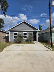 825 Omeara, Montgomery, TX 77316
