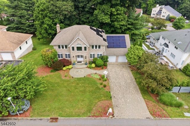 37 Continental Rd, Parsippany-troy Hills Twp., NJ 07950
