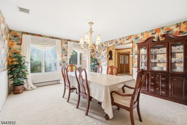 37 Continental Rd, Parsippany-troy Hills Twp., NJ 07950