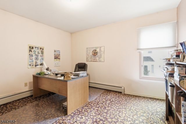 37 Continental Rd, Parsippany-troy Hills Twp., NJ 07950