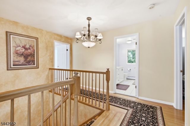 37 Continental Rd, Parsippany-troy Hills Twp., NJ 07950