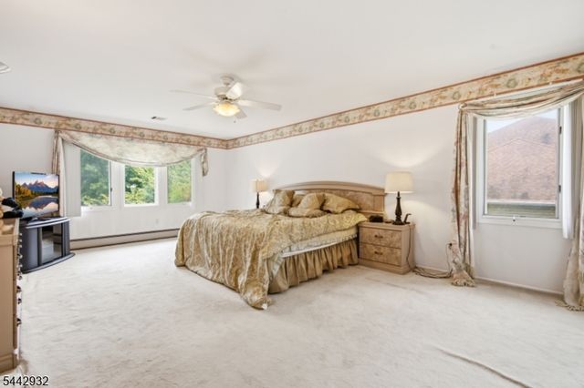 37 Continental Rd, Parsippany-troy Hills Twp., NJ 07950