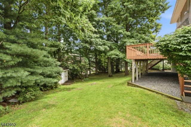 37 Continental Rd, Parsippany-troy Hills Twp., NJ 07950