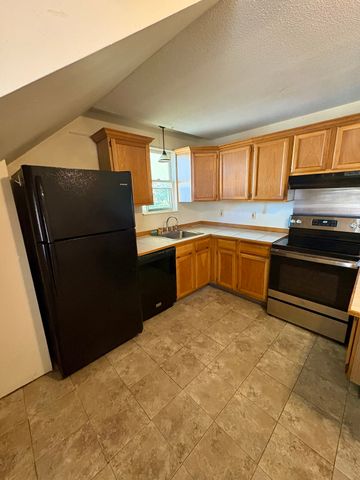 21 Bellevue St 3, Lawrence, MA 01841