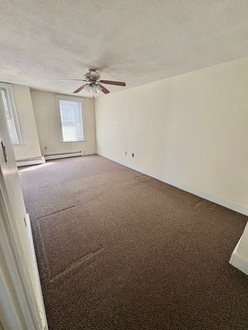 21 Bellevue St 3, Lawrence, MA 01841