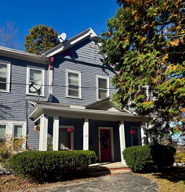 21 Bellevue St 3, Lawrence, MA 01841