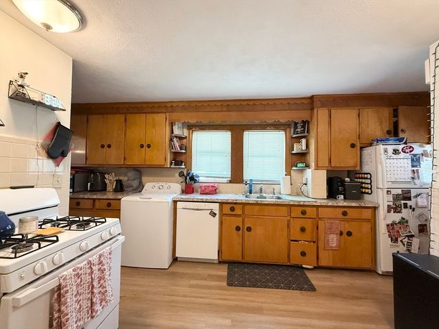 91 Shore Drive 2, Somerville, MA 02145