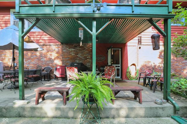 1712 S Flatrock River Road, Rushville, IN 46173