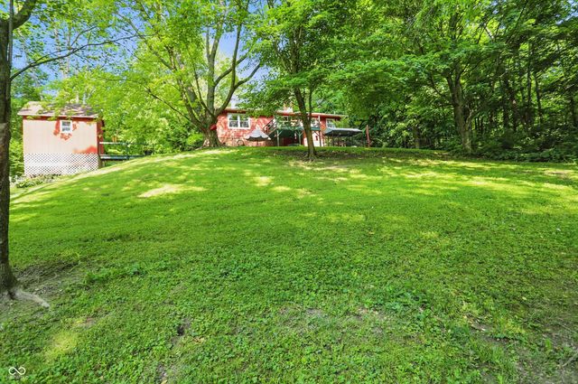 1712 S Flatrock River Road, Rushville, IN 46173