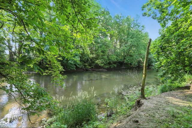 1712 S Flatrock River Road, Rushville, IN 46173
