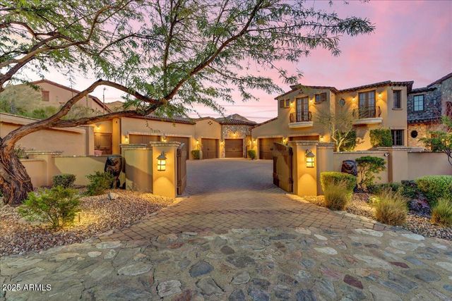 10935 E GRANDVIEW Way, Scottsdale, AZ 85255