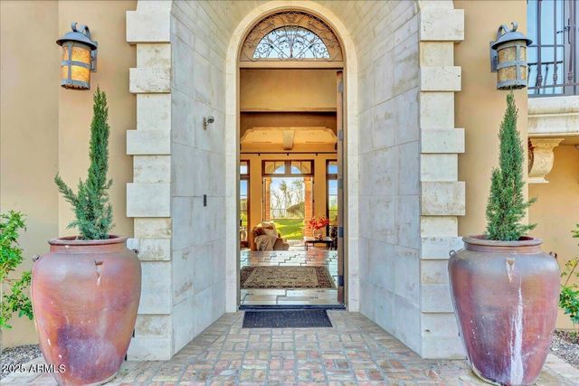 10935 E GRANDVIEW Way, Scottsdale, AZ 85255