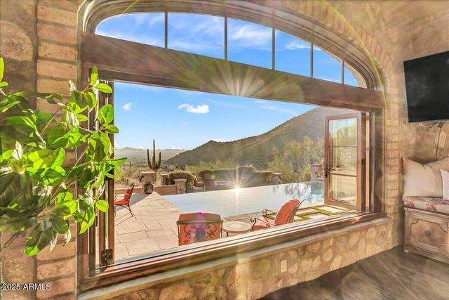 10935 E GRANDVIEW Way, Scottsdale, AZ 85255