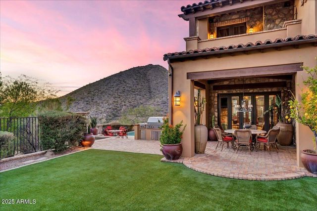 10935 E GRANDVIEW Way, Scottsdale, AZ 85255