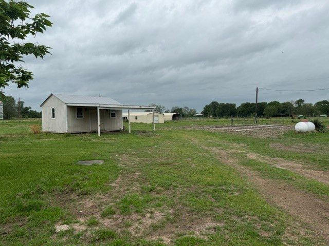 4913 N Fm 1752, Savoy, TX 75479