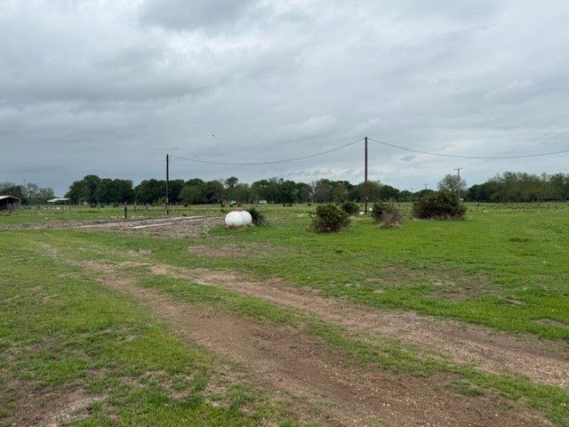 4913 N Fm 1752, Savoy, TX 75479