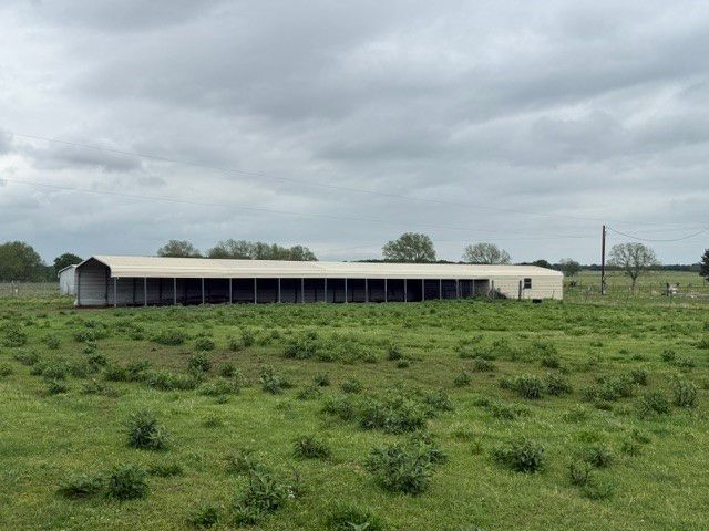 4913 N Fm 1752, Savoy, TX 75479