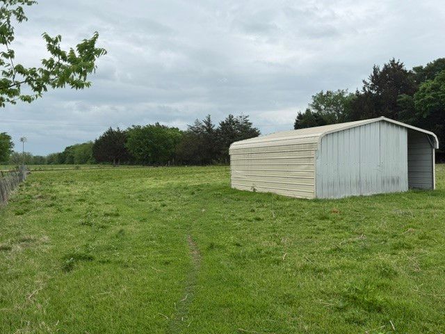 4913 N Fm 1752, Savoy, TX 75479