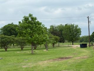 4913 N Fm 1752, Savoy, TX 75479