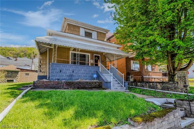 942 Virginia Avenue, Follansbee, WV 26037