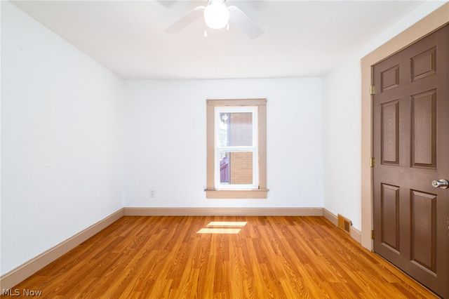 942 Virginia Avenue, Follansbee, WV 26037