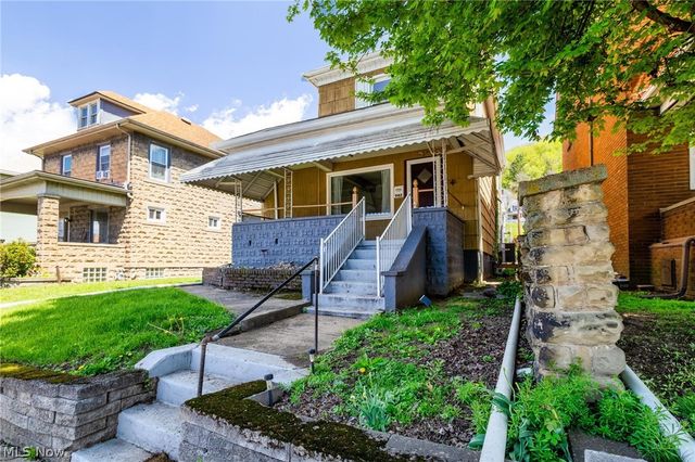 942 Virginia Avenue, Follansbee, WV 26037