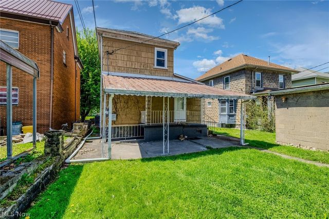 942 Virginia Avenue, Follansbee, WV 26037