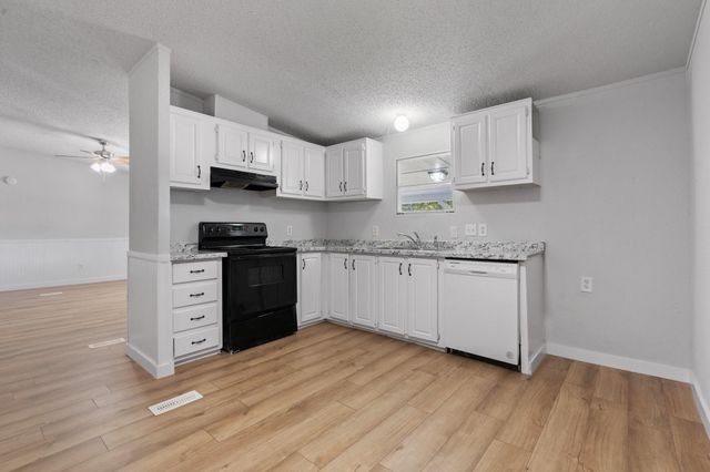 113 N 5th Street, Godley, TX 76044