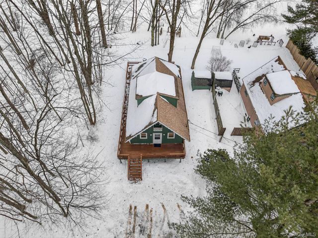 7 Indian Lake Road, Ferndale, NY 12734