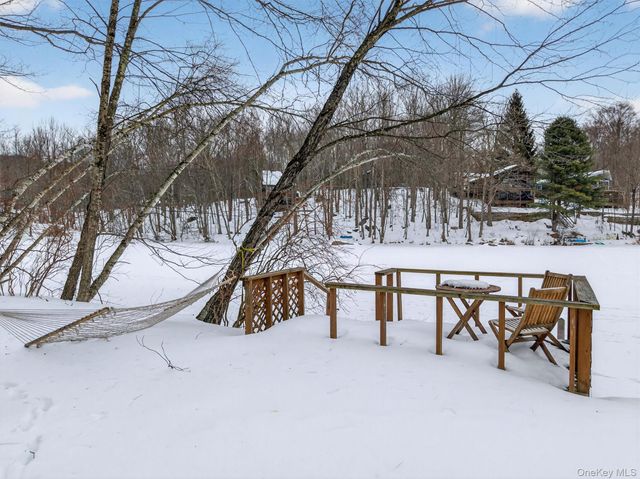 7 Indian Lake Road, Ferndale, NY 12734