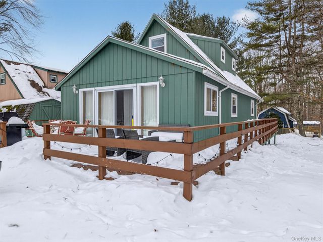 7 Indian Lake Road, Ferndale, NY 12734