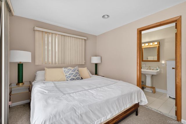 7 Indian Lake Road, Ferndale, NY 12734