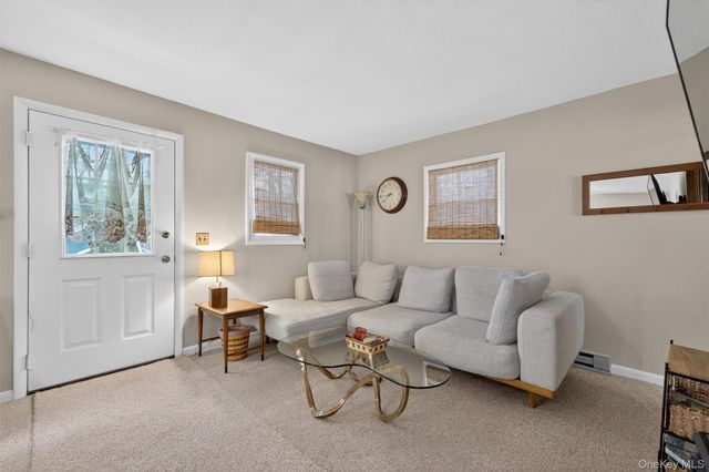 7 Indian Lake Road, Ferndale, NY 12734