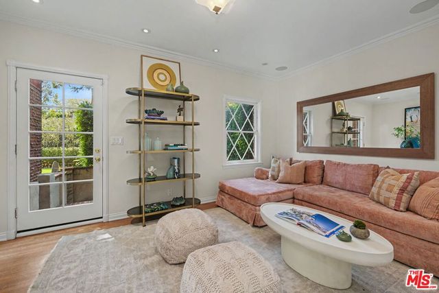 336 Loring Avenue, Los Angeles, CA 90024