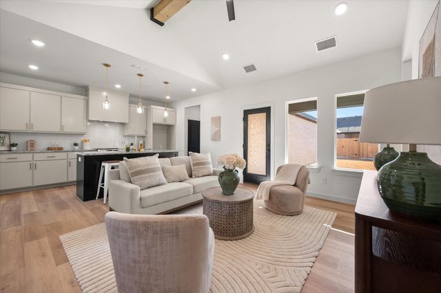 1813 Harvest Avenue, Wolfforth, TX 79382