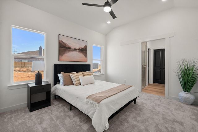 1813 Harvest Avenue, Wolfforth, TX 79382