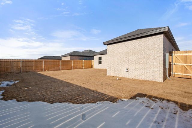 1813 Harvest Avenue, Wolfforth, TX 79382