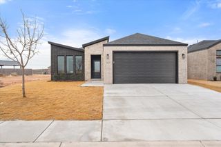 1813 Harvest Avenue, Wolfforth, TX 79382