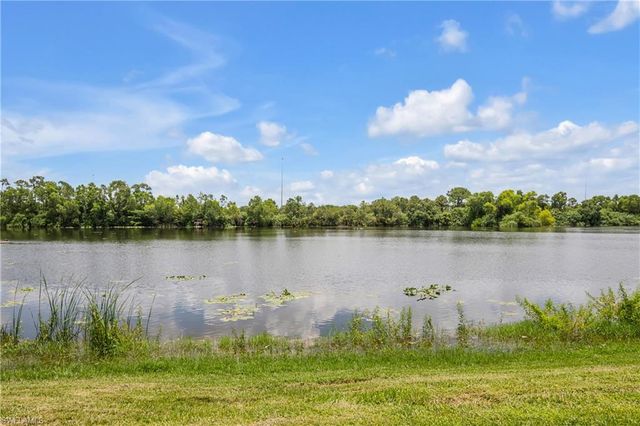 1284 Verde DR # 2, Naples, FL 34105